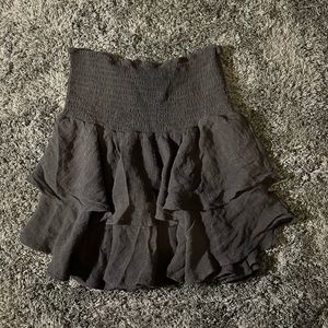 black ruffled shein skirt
